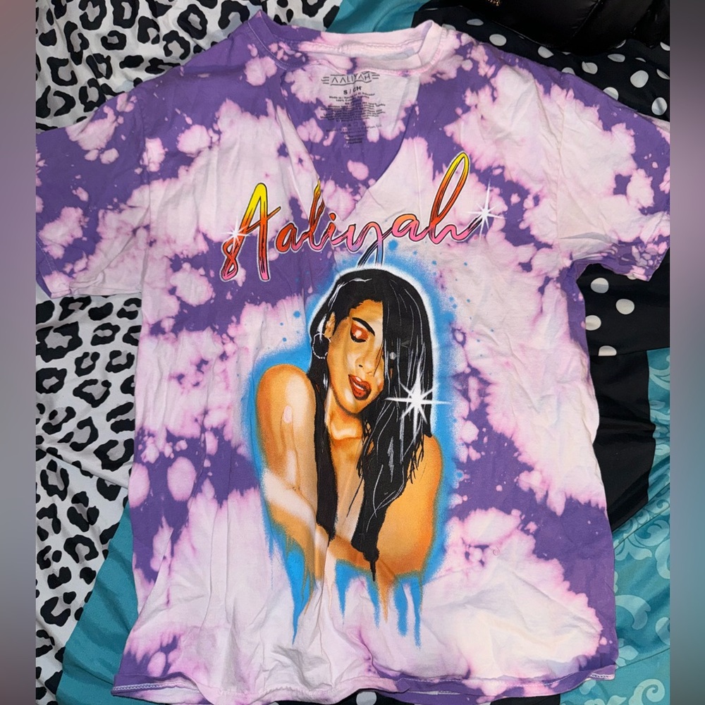 Aaliyah Graphic Tie Dye Shirt With Neck Cut Out